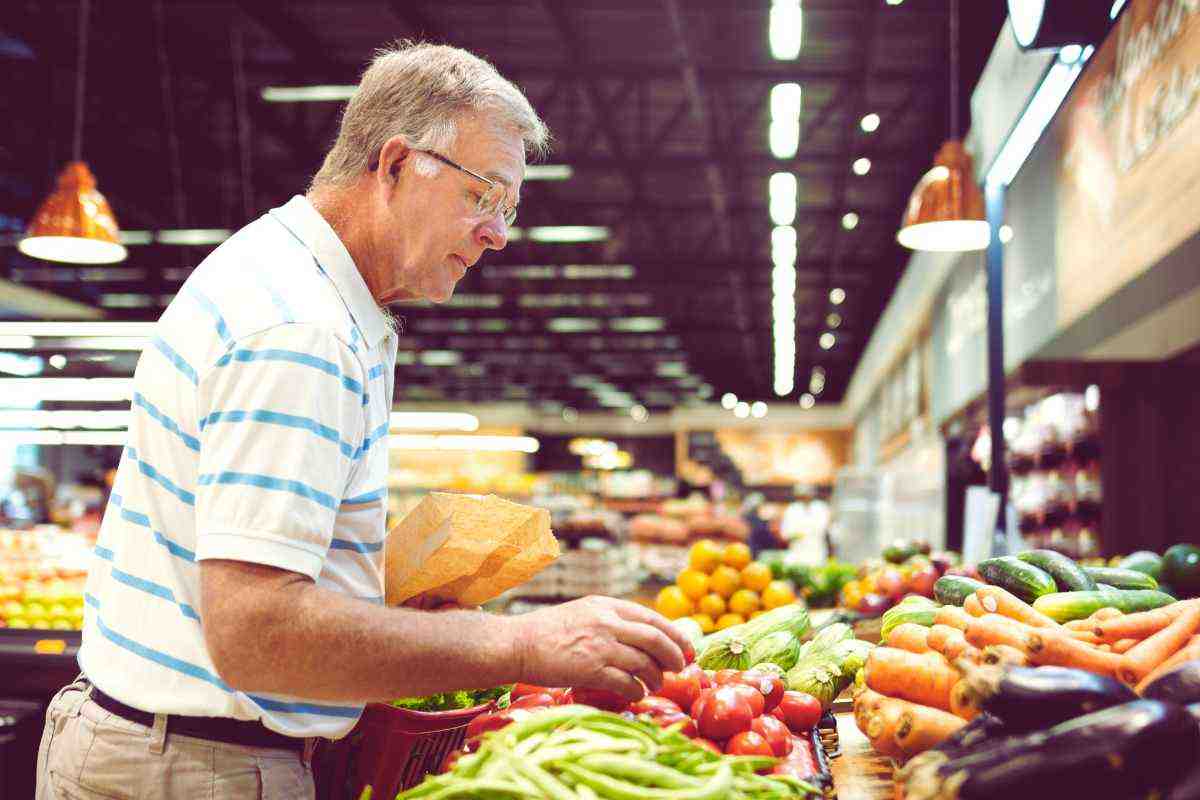 Batteri resistenti, sono anche in questi alimenti: l'allerta è in tutta Europa, farmaci non possono nulla